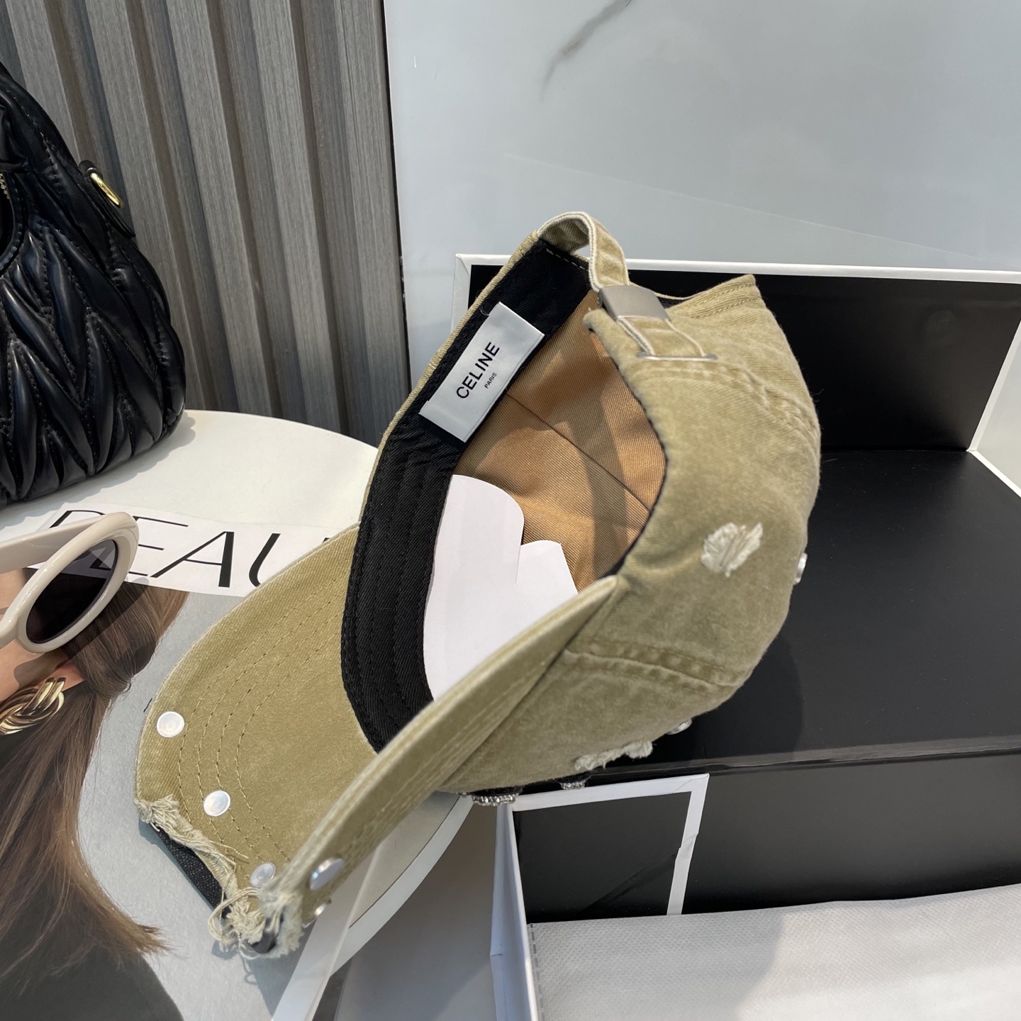 【CELINE赛琳】2025新款重设计款棒球帽,新款出货,大牌款超好搭配,赶紧入手!