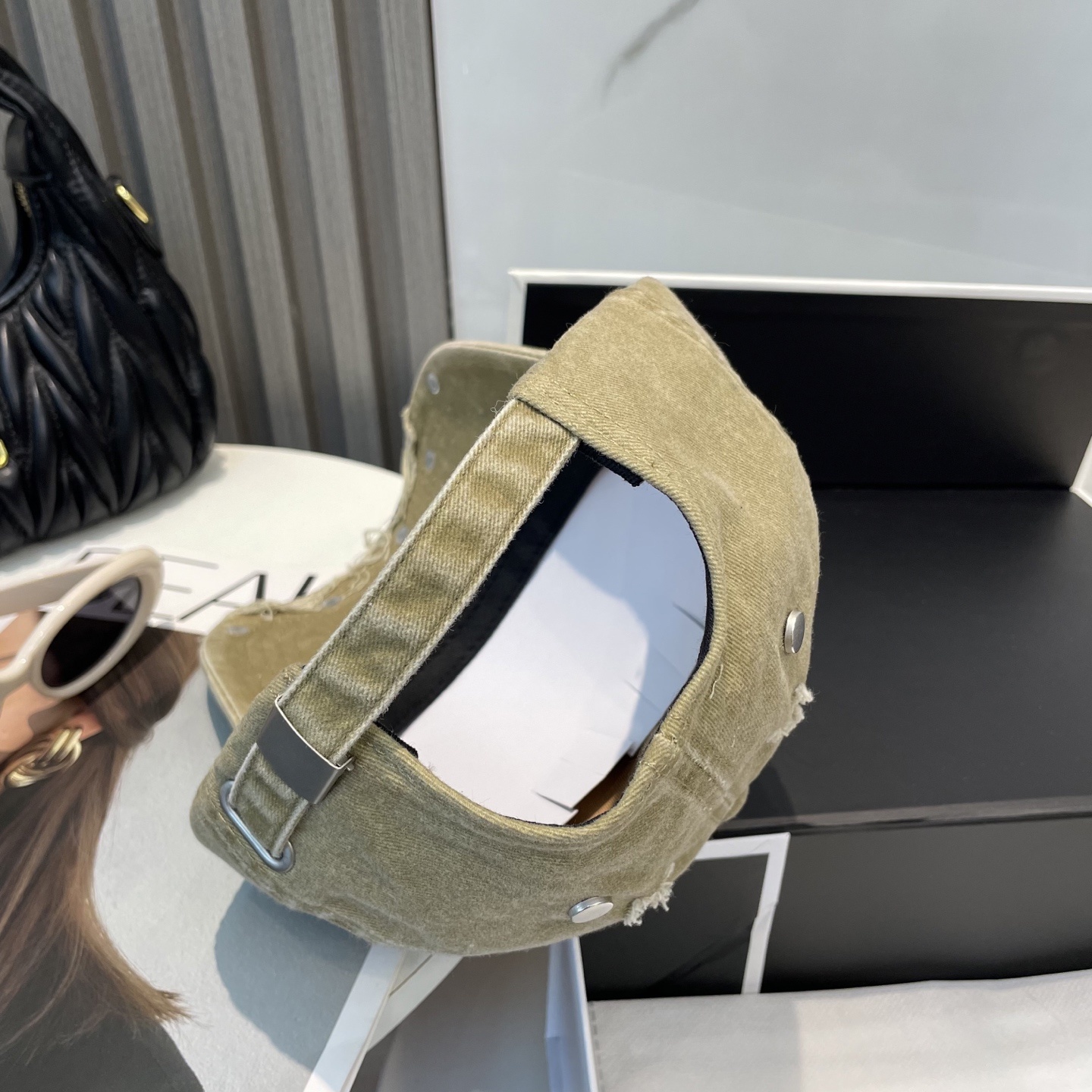 【CELINE赛琳】2025新款重设计款棒球帽,新款出货,大牌款超好搭配,赶紧入手!