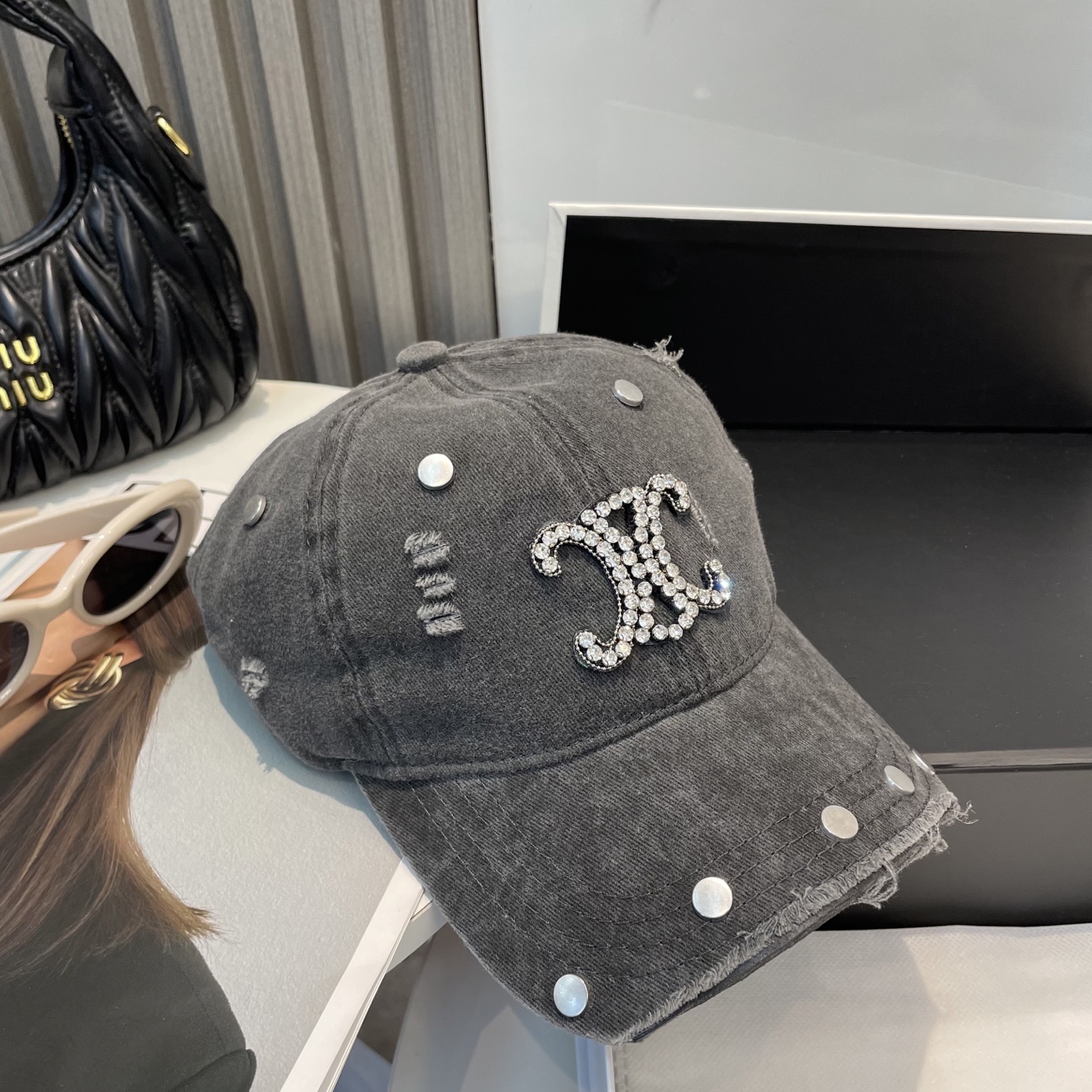 【CELINE赛琳】2025新款重设计款棒球帽，新款出货，大牌款超好搭配，赶紧入手！