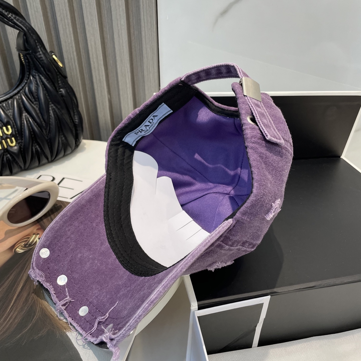 普拉达 Prada 2025新款重设计款棒球帽，新款出货，大牌款超好搭配，赶紧入手！