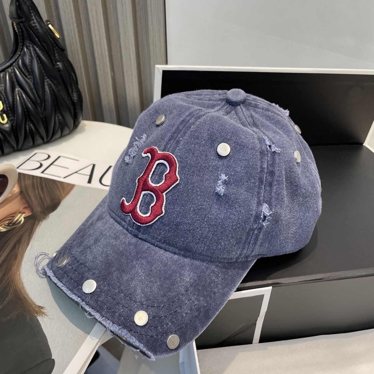 MLB 2025: Re-Engineered Baseball Cap Unveiled, Big Money Success Spurs Innovation - 图片 6