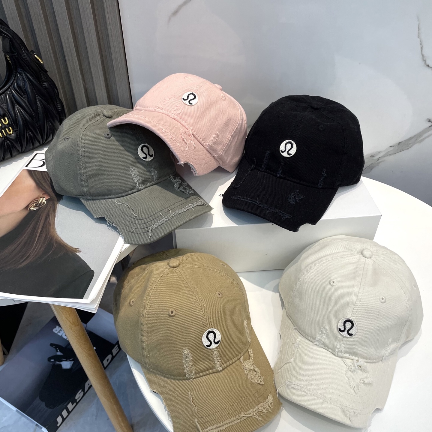 P80 LULUU, LULU, 2025 NEW DESIGN CAPS, NEW ONES, BIG ONES - 图片 9