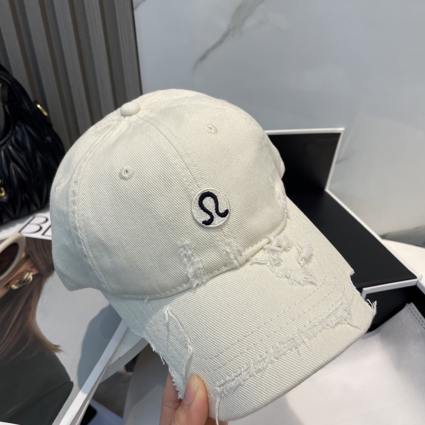 P80 LULUU, LULU, 2025 NEW DESIGN CAPS, NEW ONES, BIG ONES - 图片 5