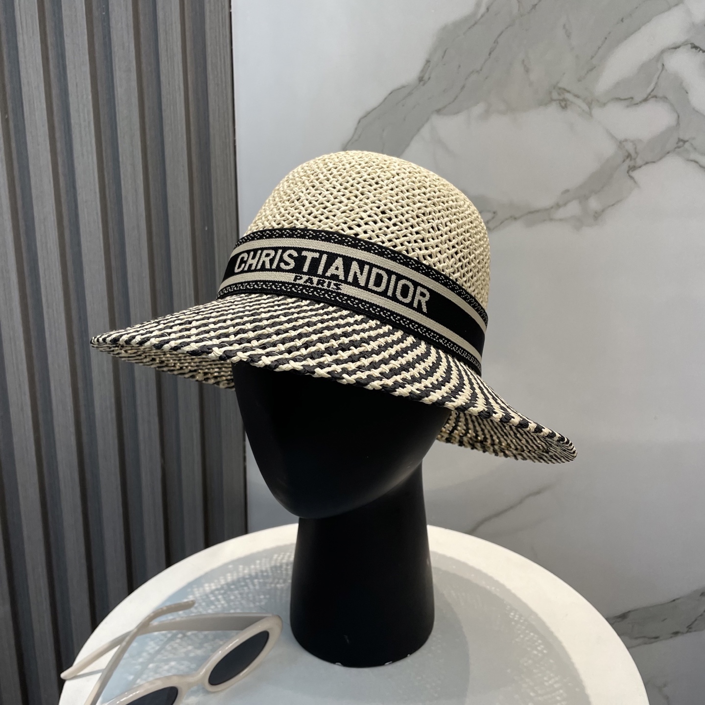   迪奥 Dior草帽，名媛风盆帽，高级细草制作，高端定制，头围57cm