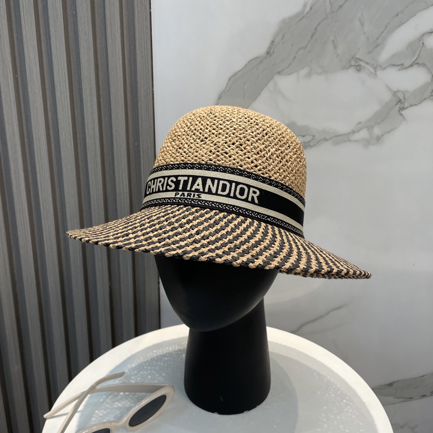   PRADA普拉达 草帽，名媛风盆帽，高级细草制作，高端定制，头围57cm