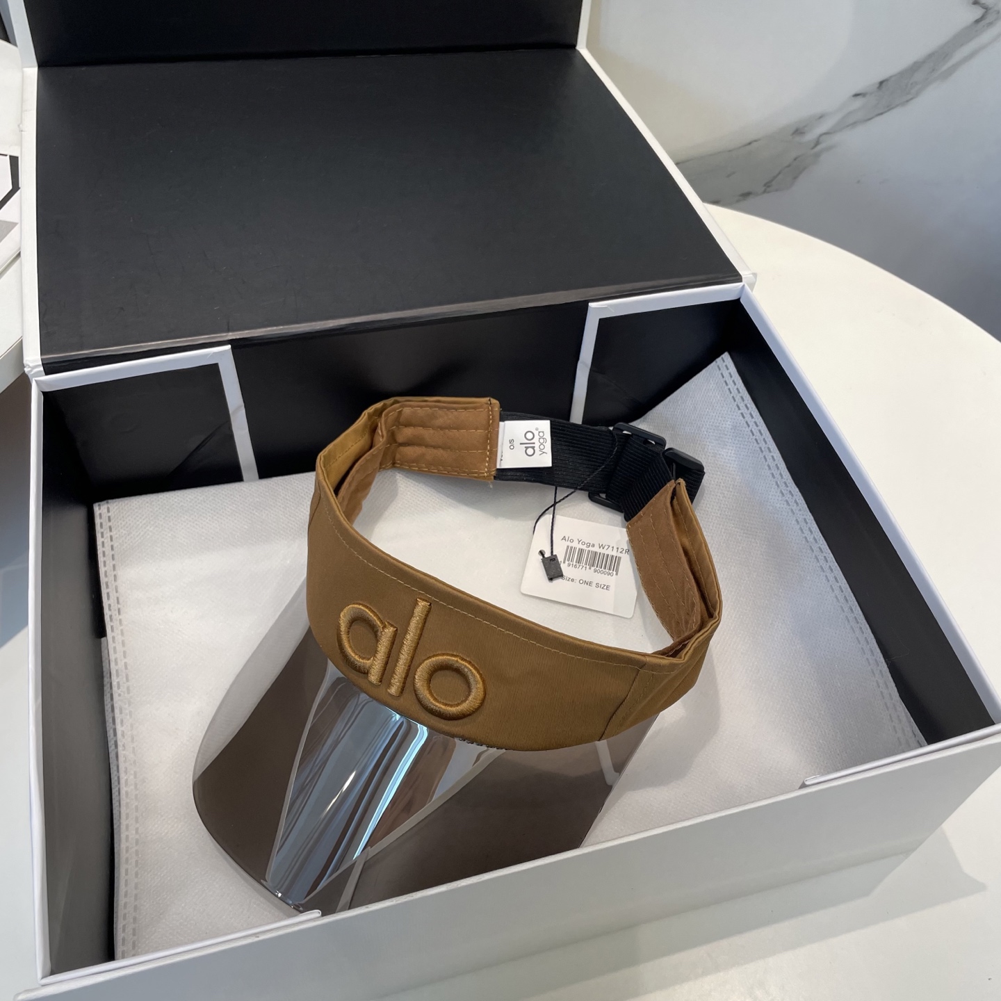 爆款🔥Alo新款镜片空顶帽
定制超薄纯棉面料,简约时尚更透气,超火爆
现货秒发