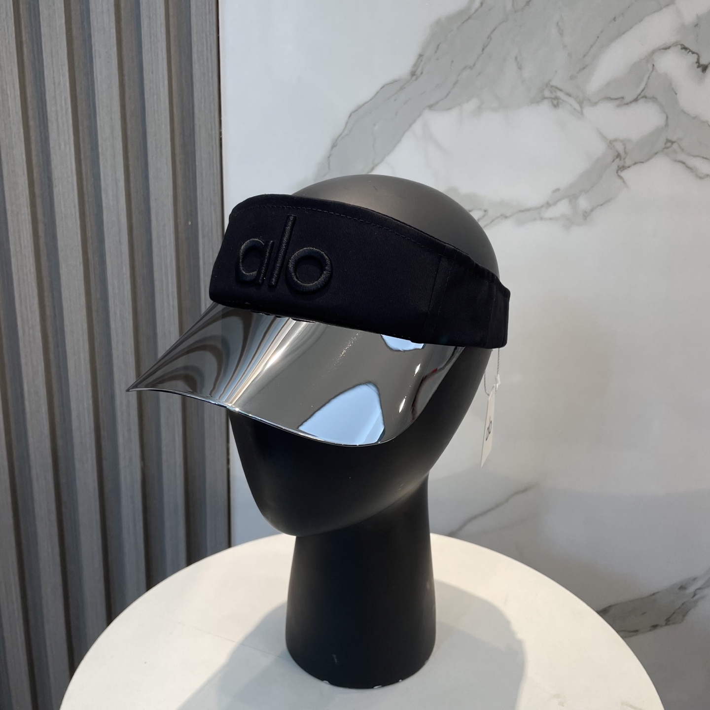 爆款🔥Alo新款镜片空顶帽
定制超薄纯棉面料,简约时尚更透气,超火爆
现货秒发