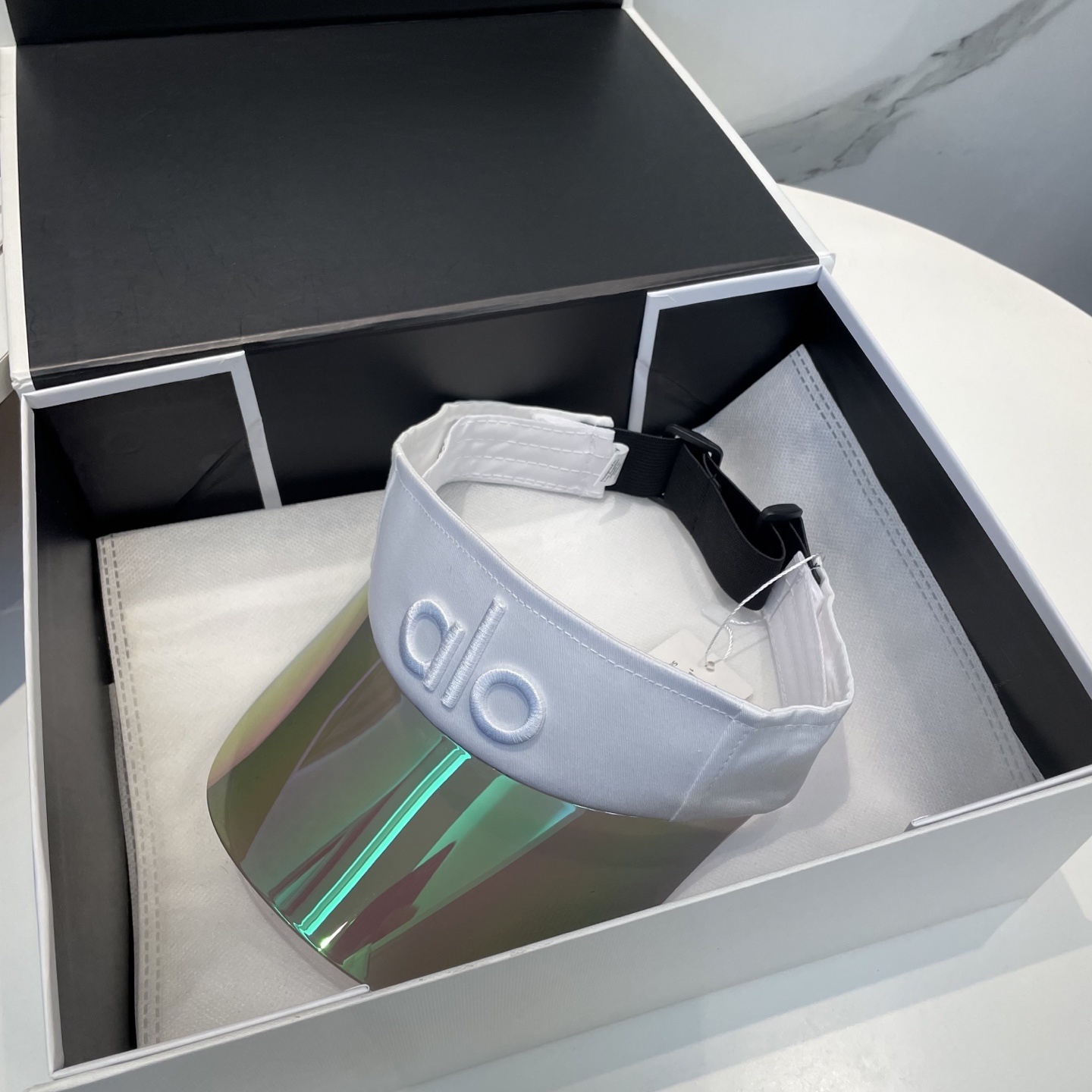 爆款🔥Alo新款镜片空顶帽
定制超薄纯棉面料,简约时尚更透气,超火爆
现货秒发