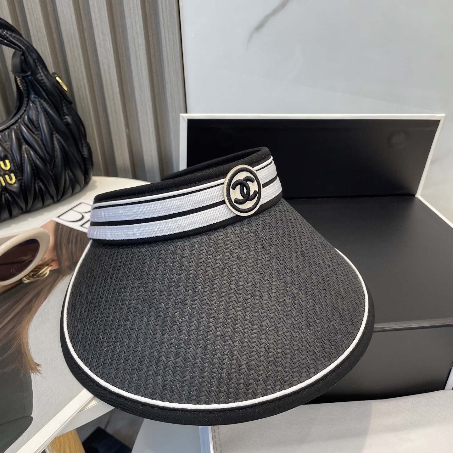    💛配防尘袋 【CHA香奈儿】2025新款独家款小香遮阳帽空顶帽，🔆遮阳百搭～休闲出街神器 巨防嗮！