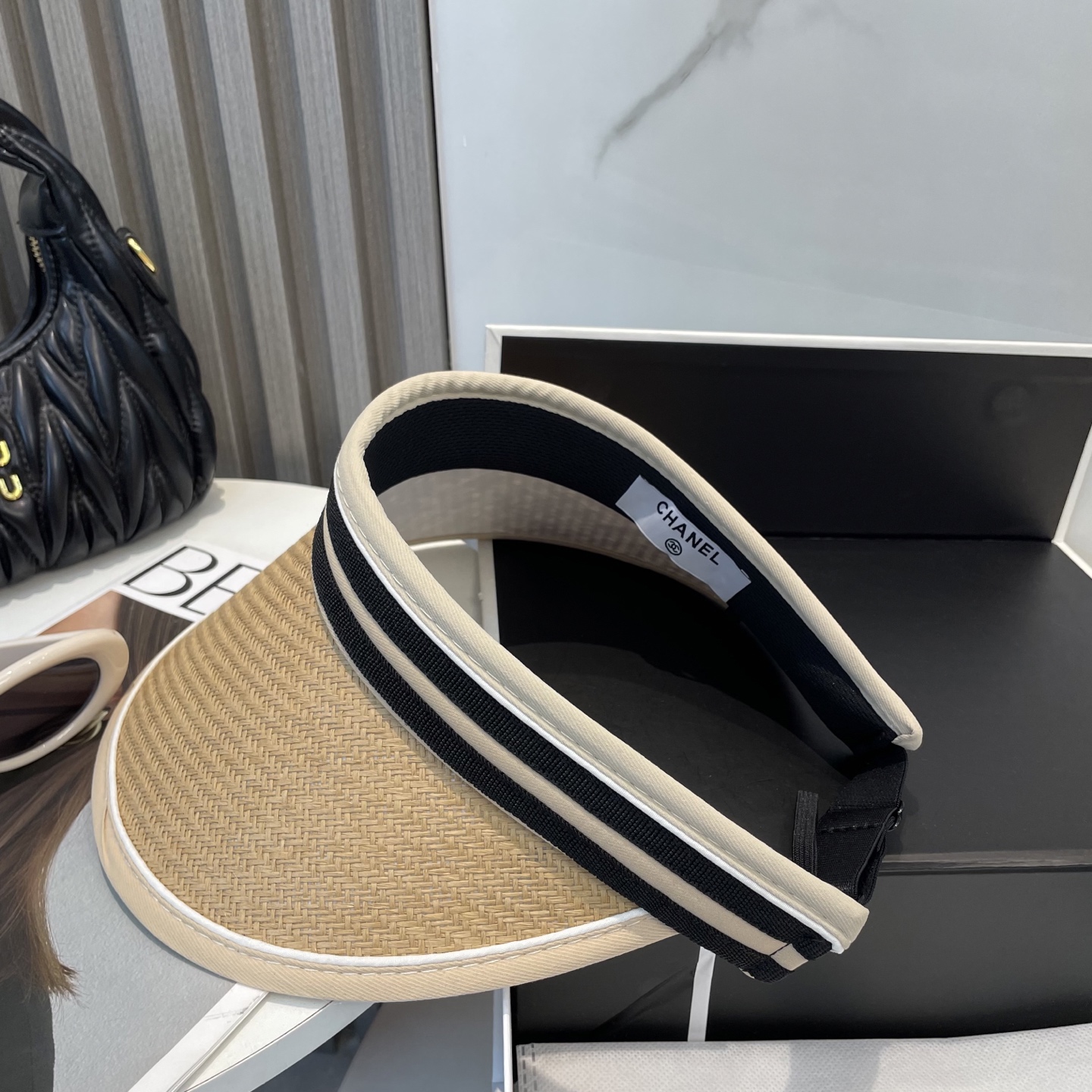    💛配防尘袋 【CHA香奈儿】2025新款独家款小香遮阳帽空顶帽，🔆遮阳百搭～休闲出街神器 巨防嗮！