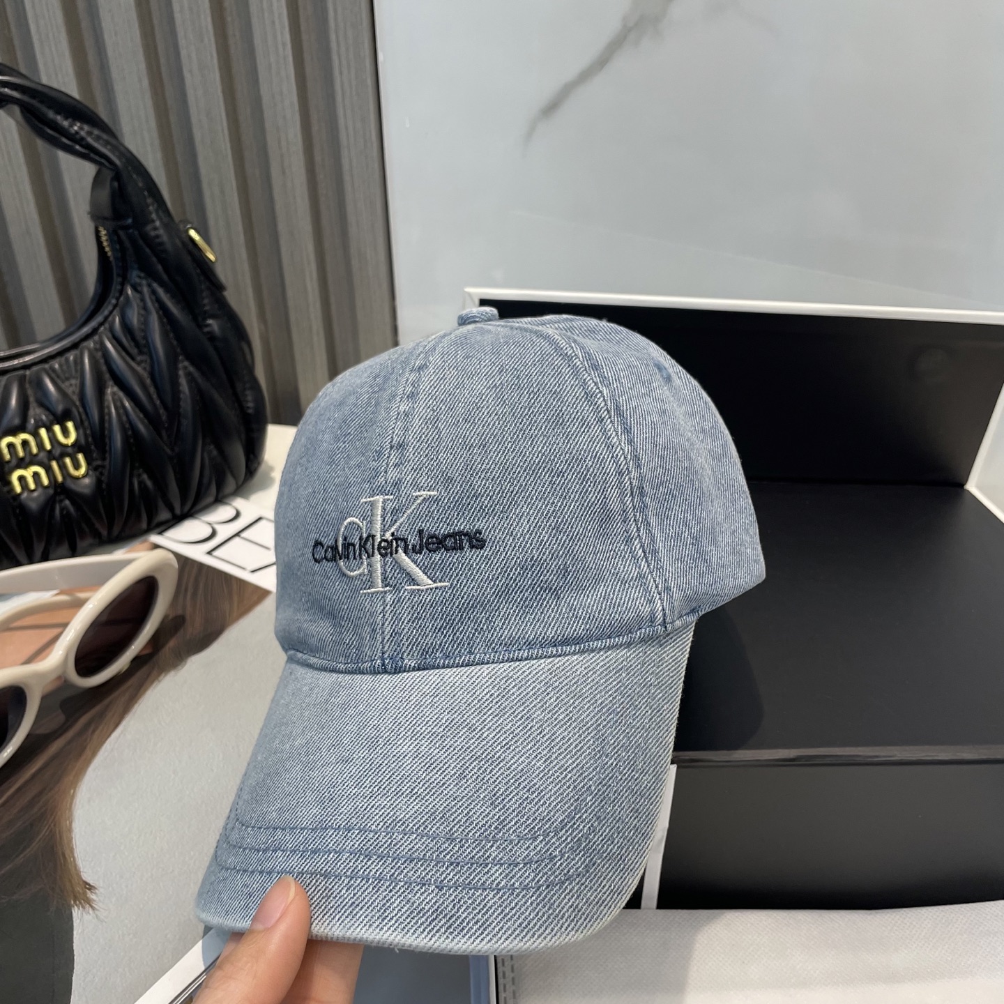 经典款，Calvin Klein，CK刺绣logo棒球帽 请认准高端品质市场唯一对版，小红书推荐，时尚百