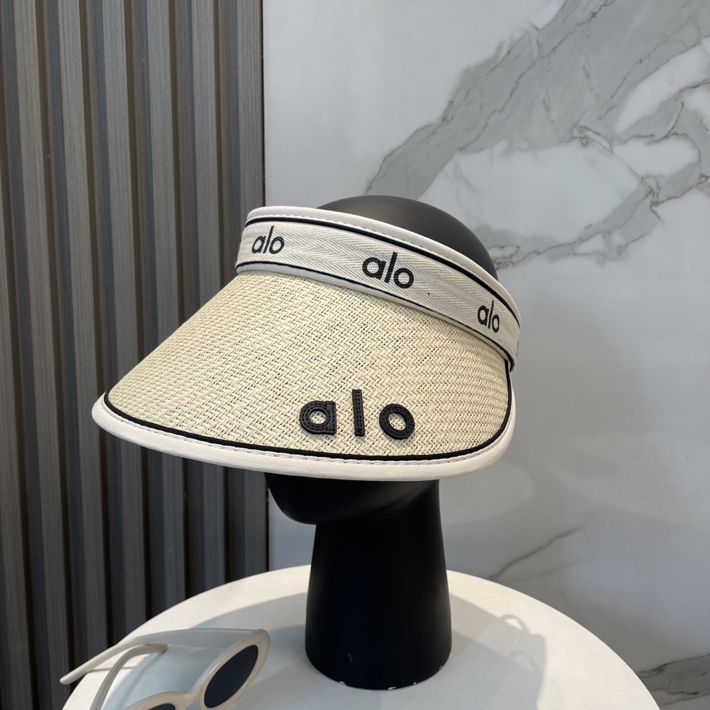 NO:229343,AIo new empty top hat, sun hat, empty top design, hat shape comes with fashion, casual and fashionable style, super versatile, huge defense!  Love too much hat straw hat fisherman hat baseball hat, hat, espadrilles, hats19860909AIo新款空顶帽 遮阳帽 空顶设计,帽型自带时尚 休闲时尚风超级百搭,巨防嗮！太爱了帽子草帽渔夫帽棒球帽,帽子,espadrilles,hats,hat