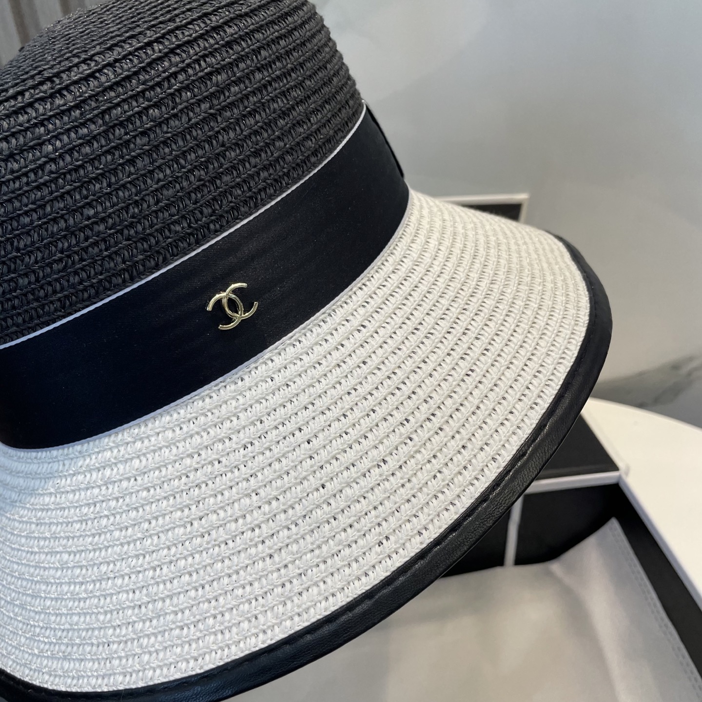 
香奈儿CHANEL2025新款草帽，高级定制，名媛风，细节待上，夏季防晒防紫外线，出行必备，百搭好看
