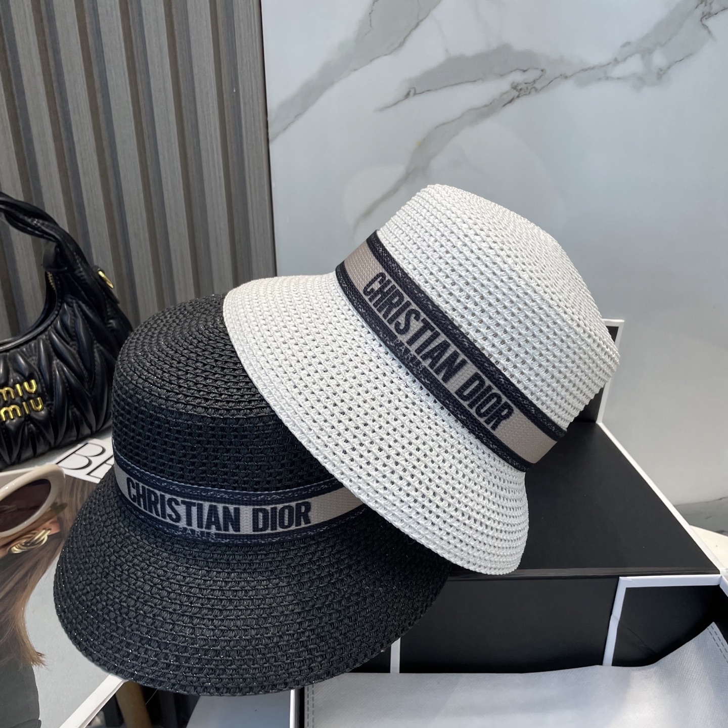 
迪奥Dior 新款草帽，高级定制，名媛风，细节待上，夏季防晒防紫外线，出行必备，百搭好看