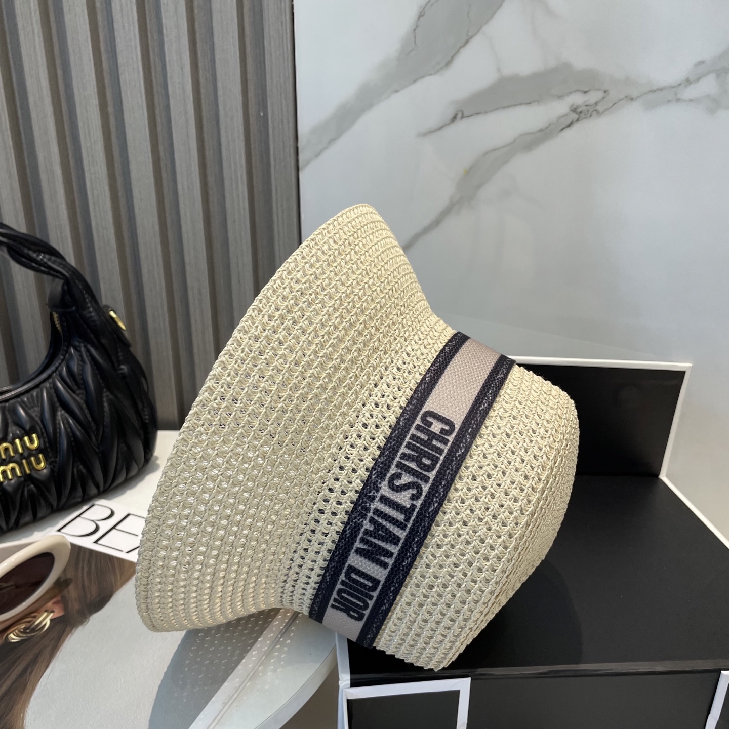 
迪奥Dior 新款草帽，高级定制，名媛风，细节待上，夏季防晒防紫外线，出行必备，百搭好看