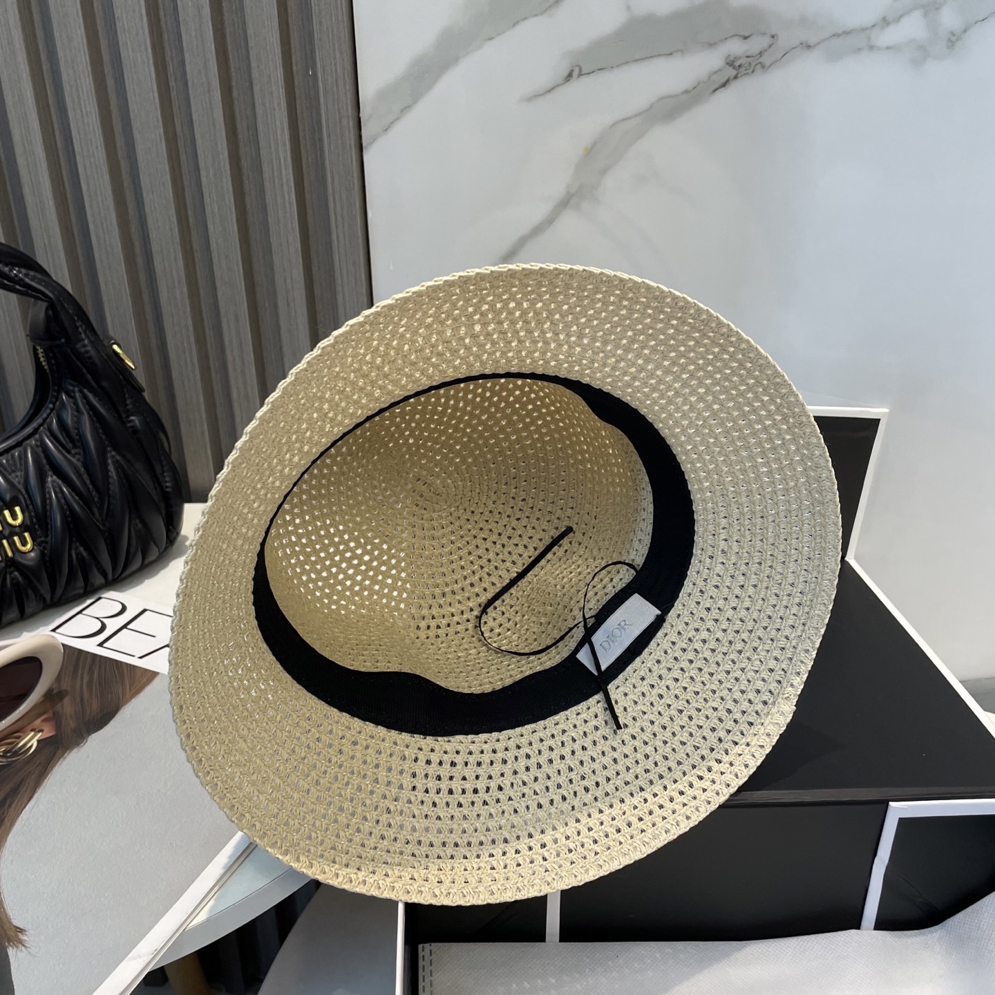
迪奥Dior 新款草帽，高级定制，名媛风，细节待上，夏季防晒防紫外线，出行必备，百搭好看