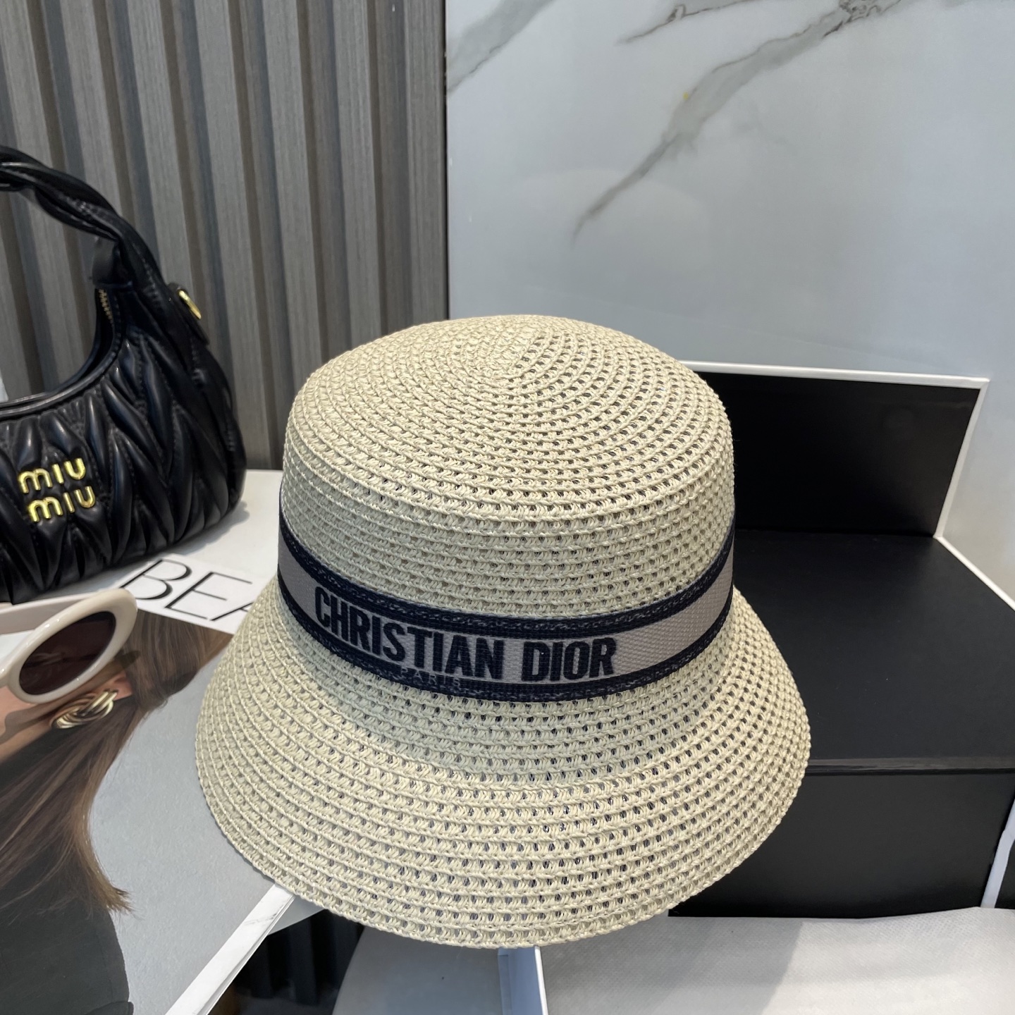 
迪奥Dior 新款草帽，高级定制，名媛风，细节待上，夏季防晒防紫外线，出行必备，百搭好看