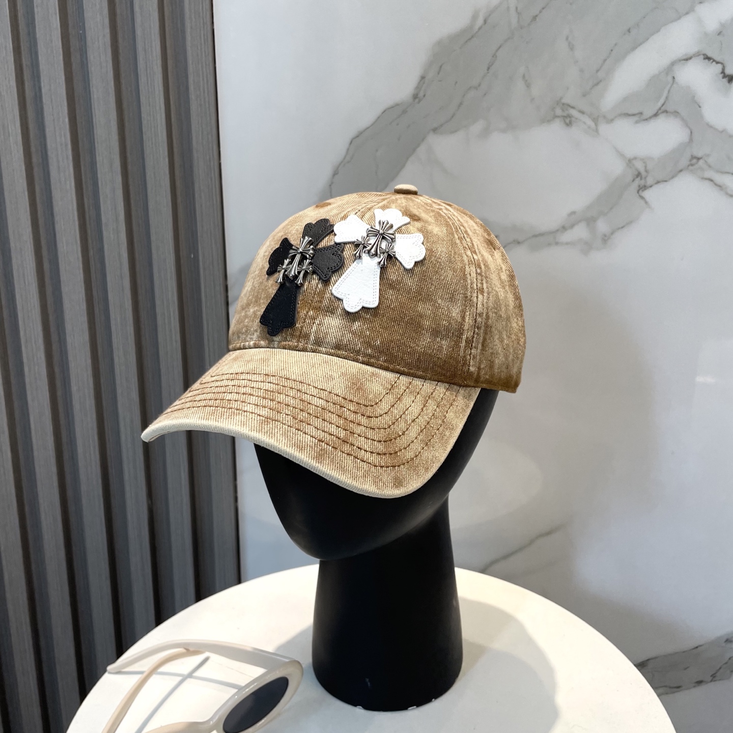  克罗心 🆕🆕25新款棒球帽，个性时尚经典十字架标志，休闲带点酷酷的感觉，中性款
男女同款！超好搭！
头