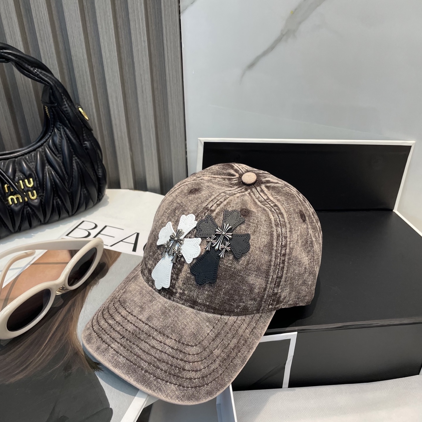  克罗心 🆕🆕25新款棒球帽，个性时尚经典十字架标志，休闲带点酷酷的感觉，中性款
男女同款！超好搭！
头