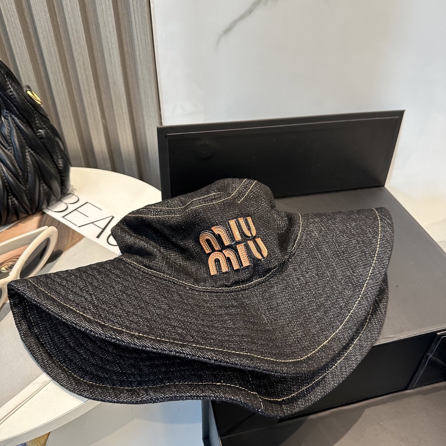 miumiu缪缪牛仔渔夫帽,卷边设计,专柜款,头围57cm