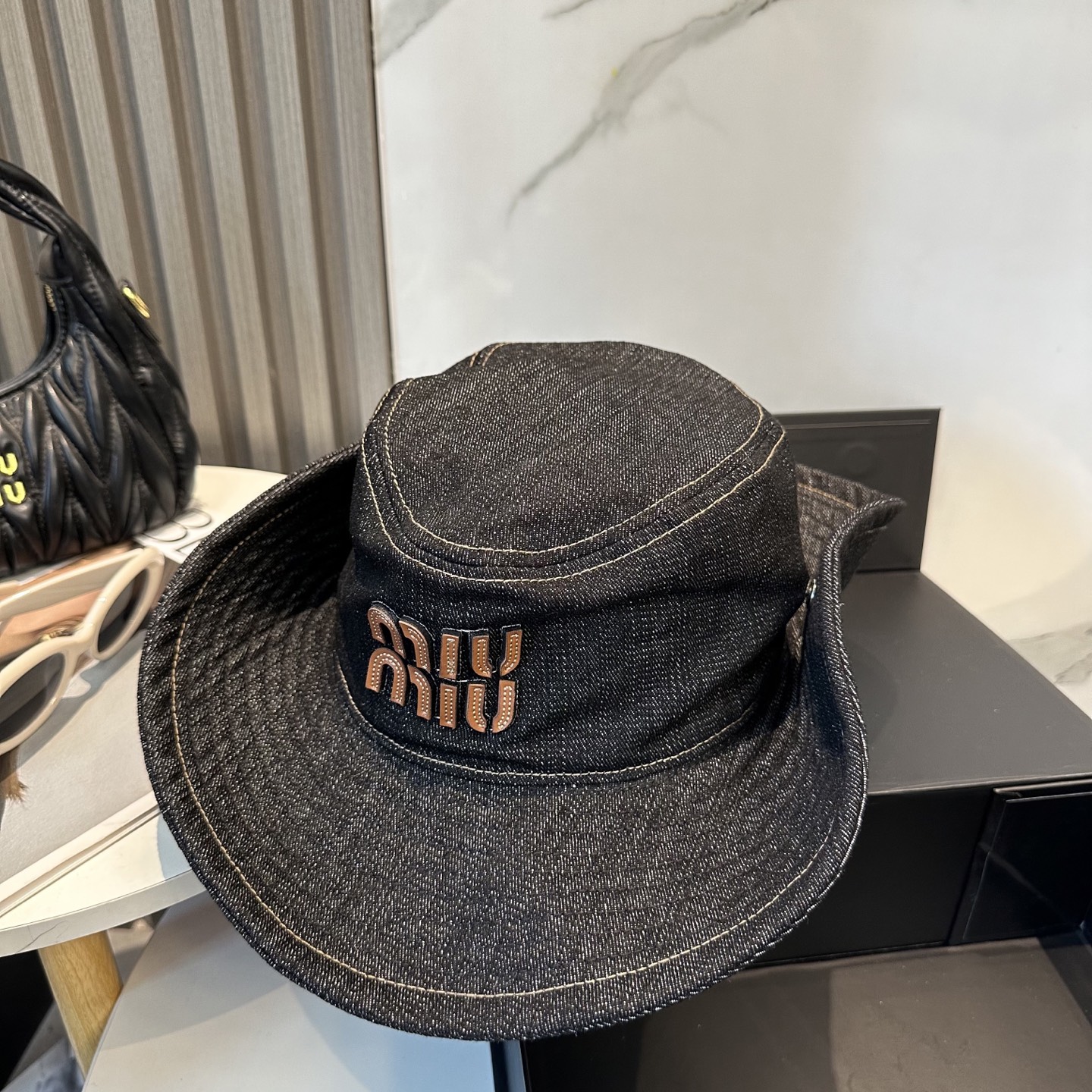 miumiu缪缪牛仔渔夫帽,卷边设计,专柜款,头围57cm