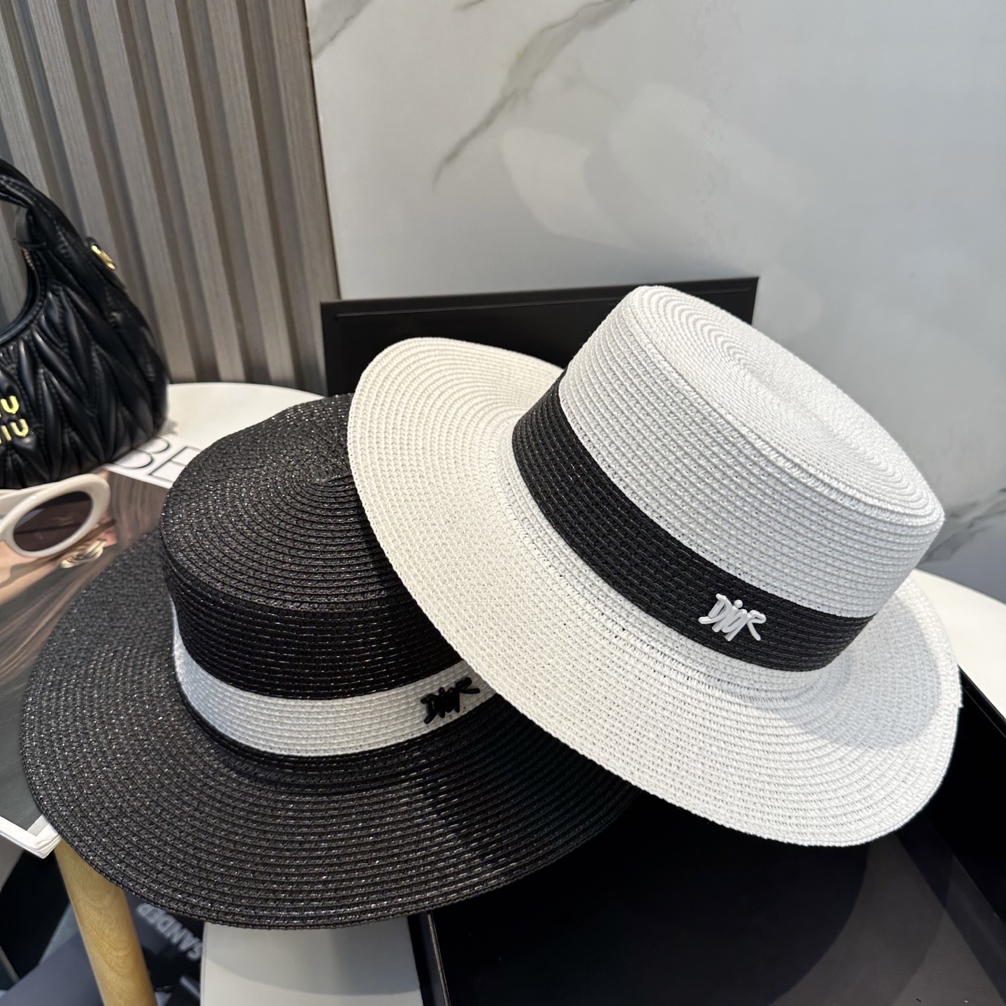 
迪奥 Dior2025新款草帽，高级定制，名媛风，细节待上，夏季防晒防紫外线，出行必备，百搭好看