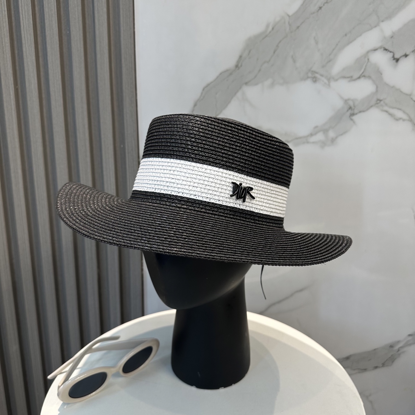 
迪奥 Dior2025新款草帽，高级定制，名媛风，细节待上，夏季防晒防紫外线，出行必备，百搭好看