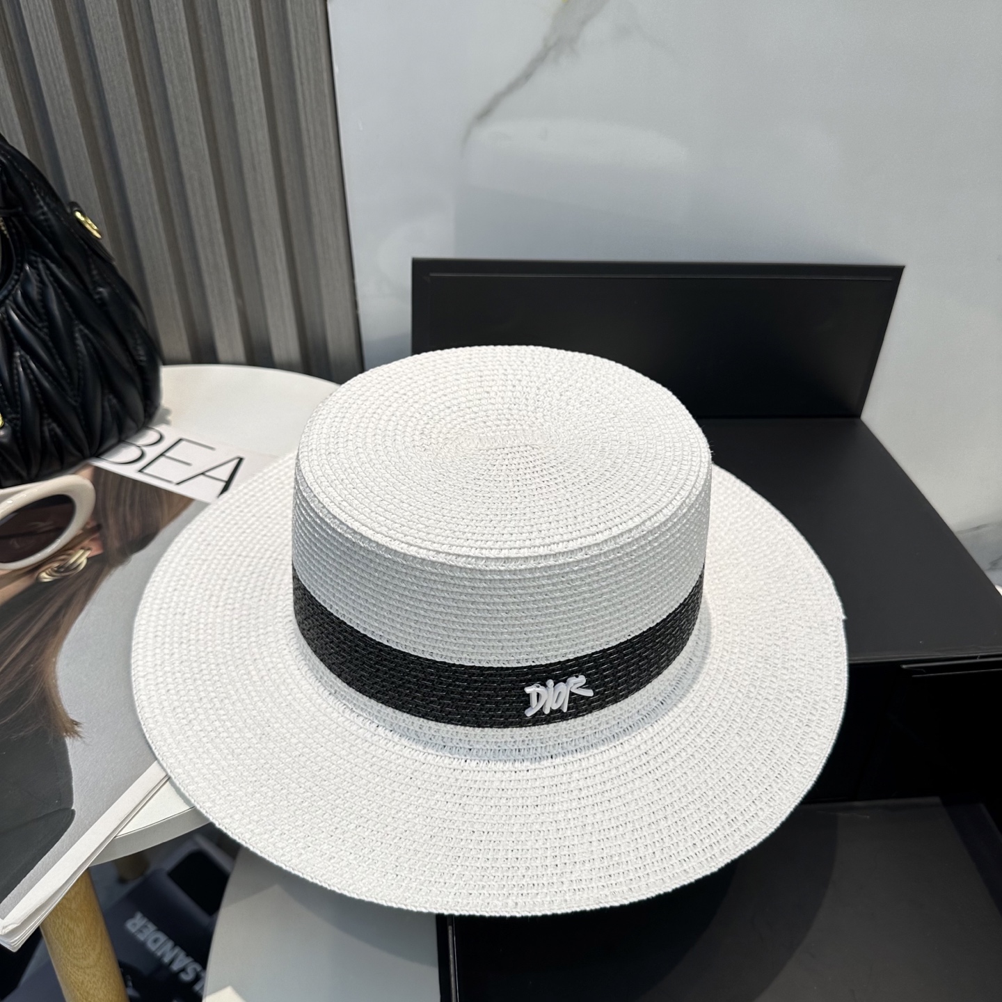 
迪奥 Dior2025新款草帽，高级定制，名媛风，细节待上，夏季防晒防紫外线，出行必备，百搭好看