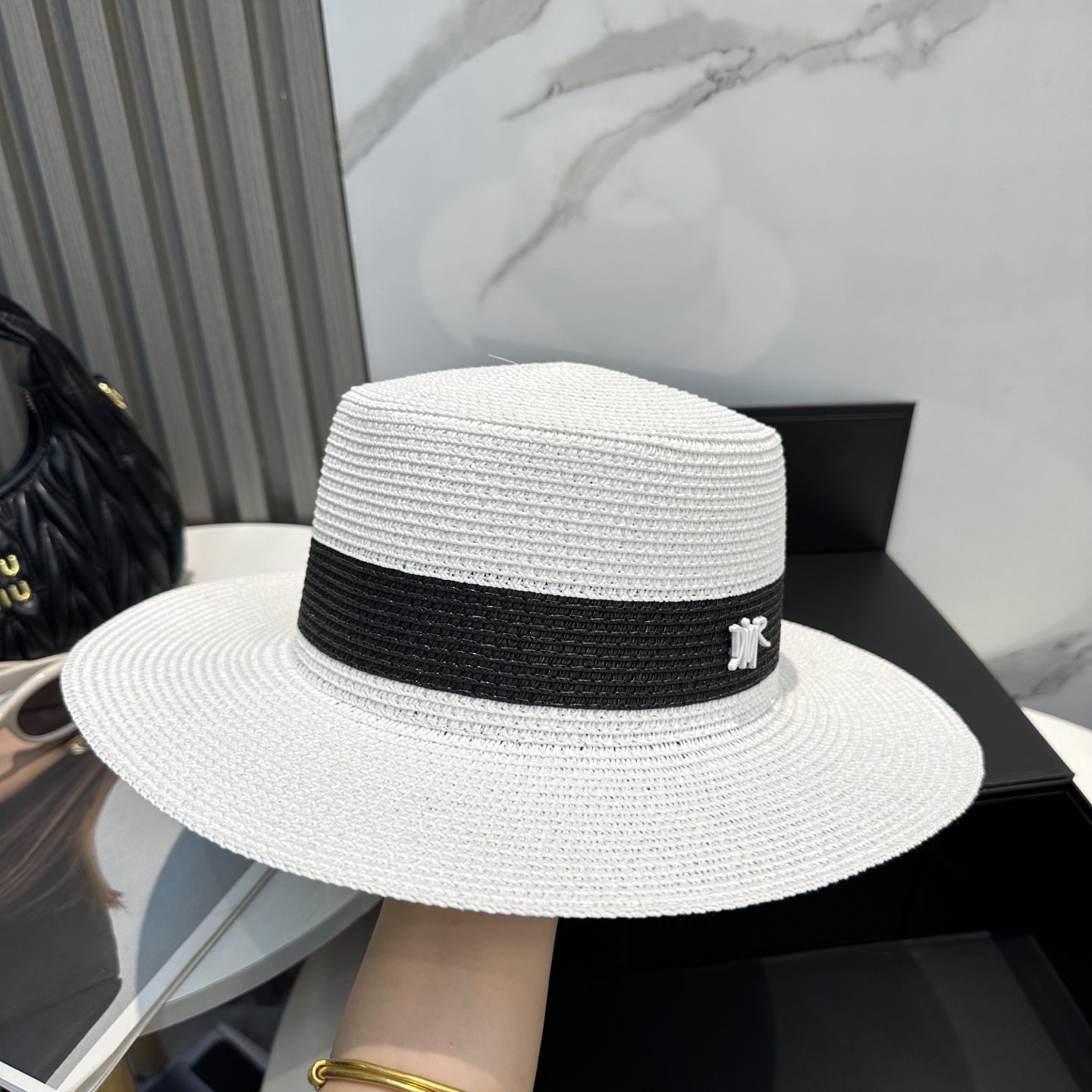 
迪奥 Dior2025新款草帽，高级定制，名媛风，细节待上，夏季防晒防紫外线，出行必备，百搭好看