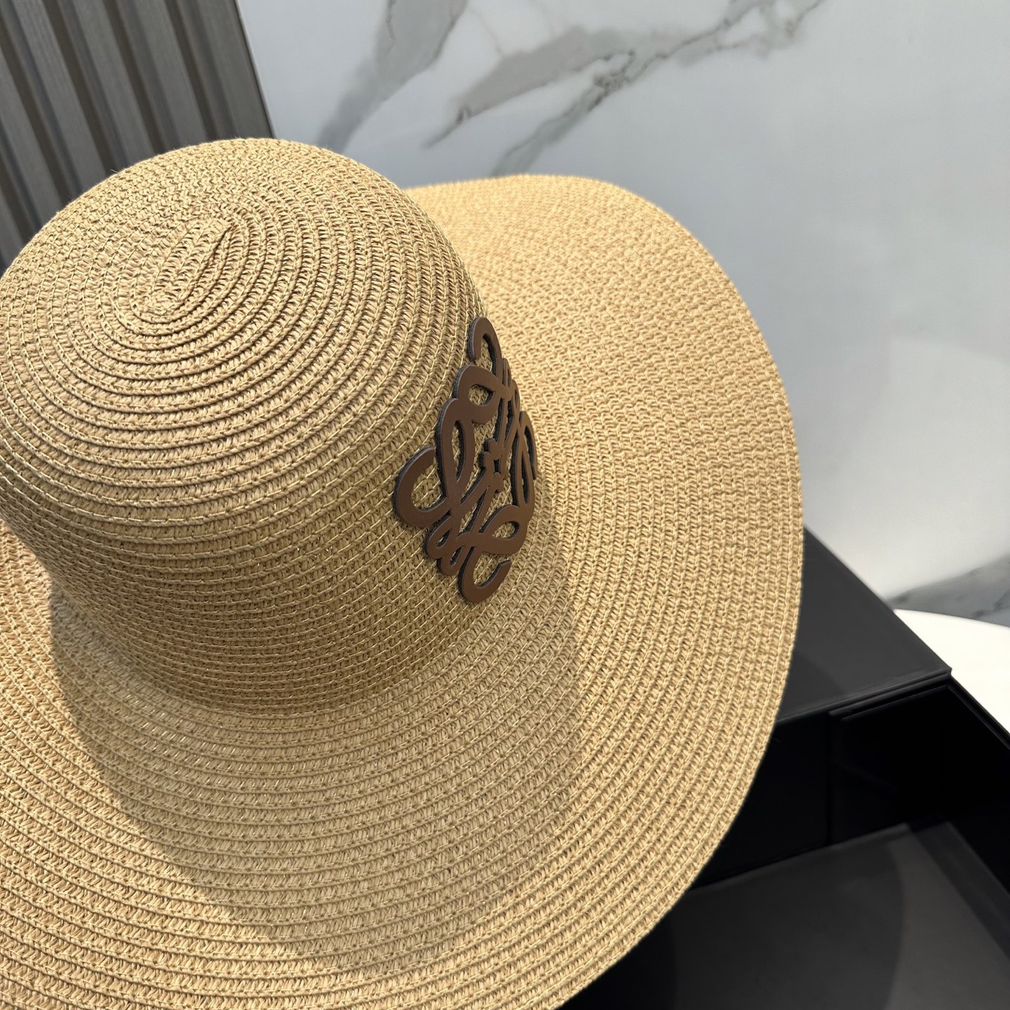  LOEWE罗意威大檐帽，太阳大草帽，细草制作，官方款开模，非市场普通版本,头围57cm