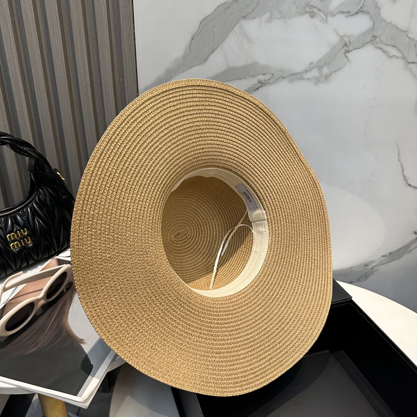  LOEWE罗意威大檐帽，太阳大草帽，细草制作，官方款开模，非市场普通版本,头围57cm