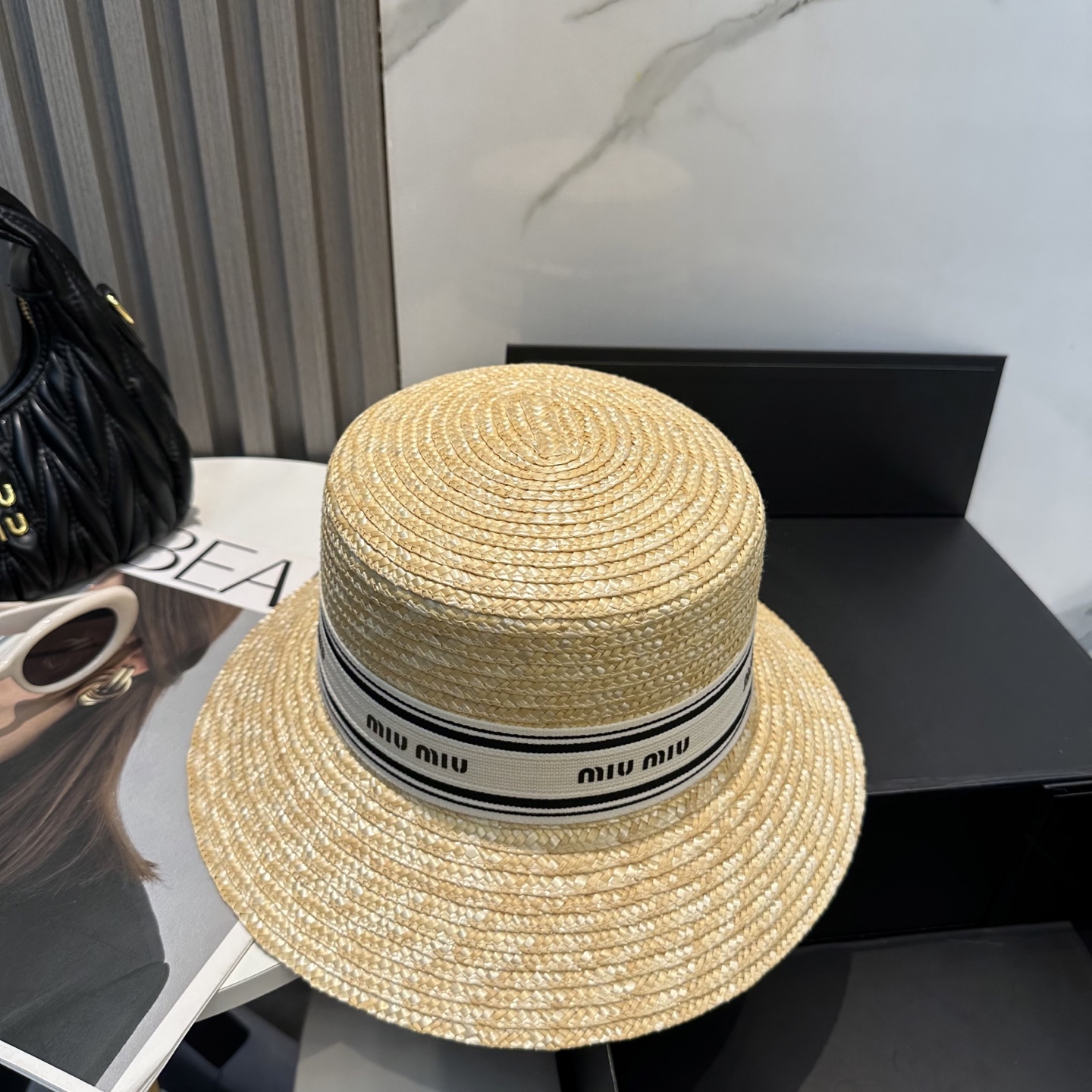 
miumiu缪缪 新款草帽，高级定制，名媛风，细节待上，夏季防晒防紫外线，出行必备，百搭好看