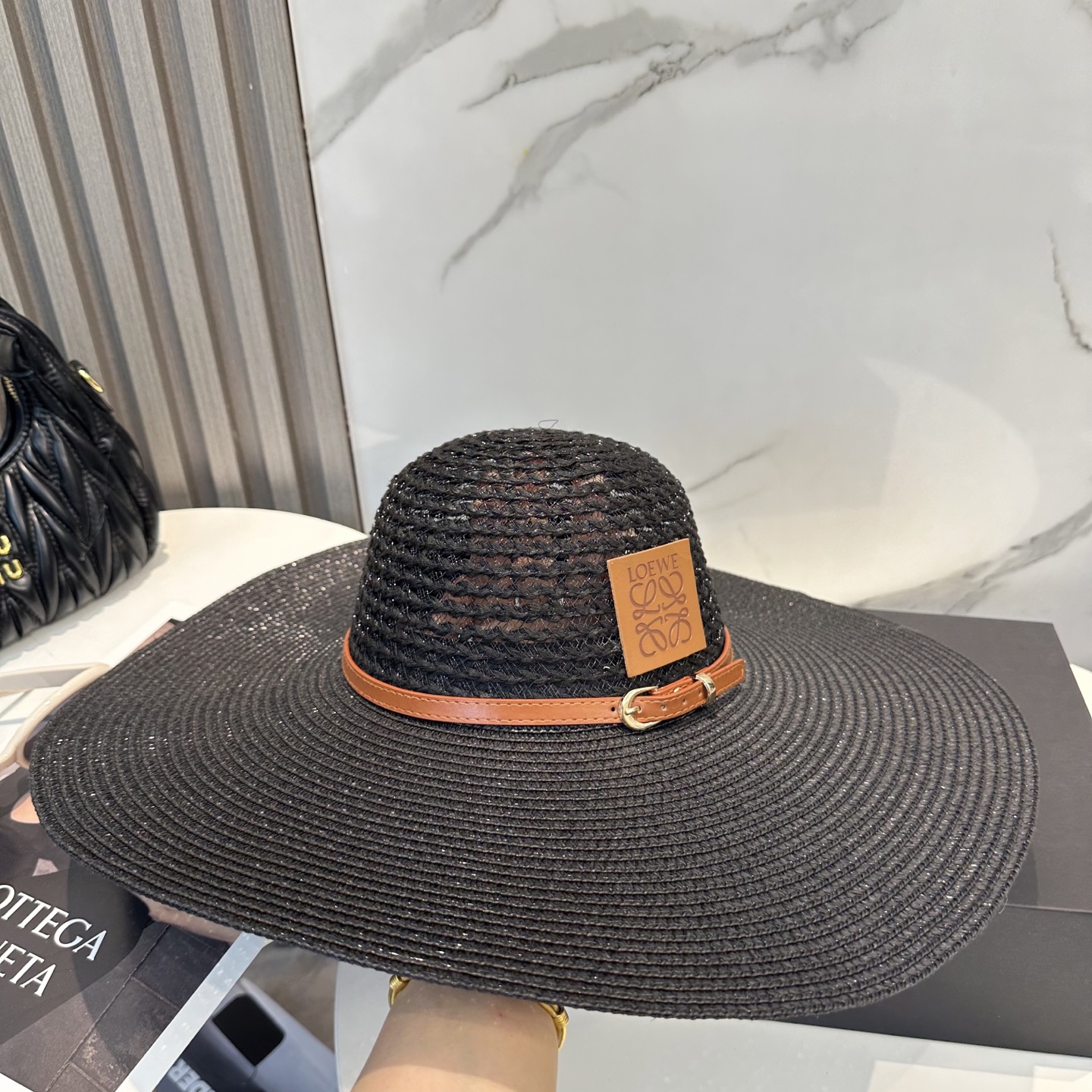  LOEWE罗意威大檐帽，太阳大草帽，细草制作，官方款开模，非市场普通版本,头围57cm