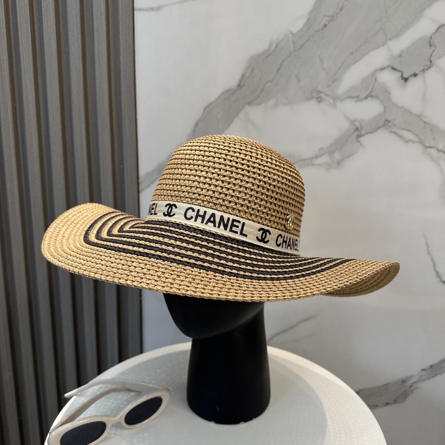  香奈儿CHANEL大檐帽，太阳大草帽，细草制作，官方款开模，非市场普通版本,头围57cm