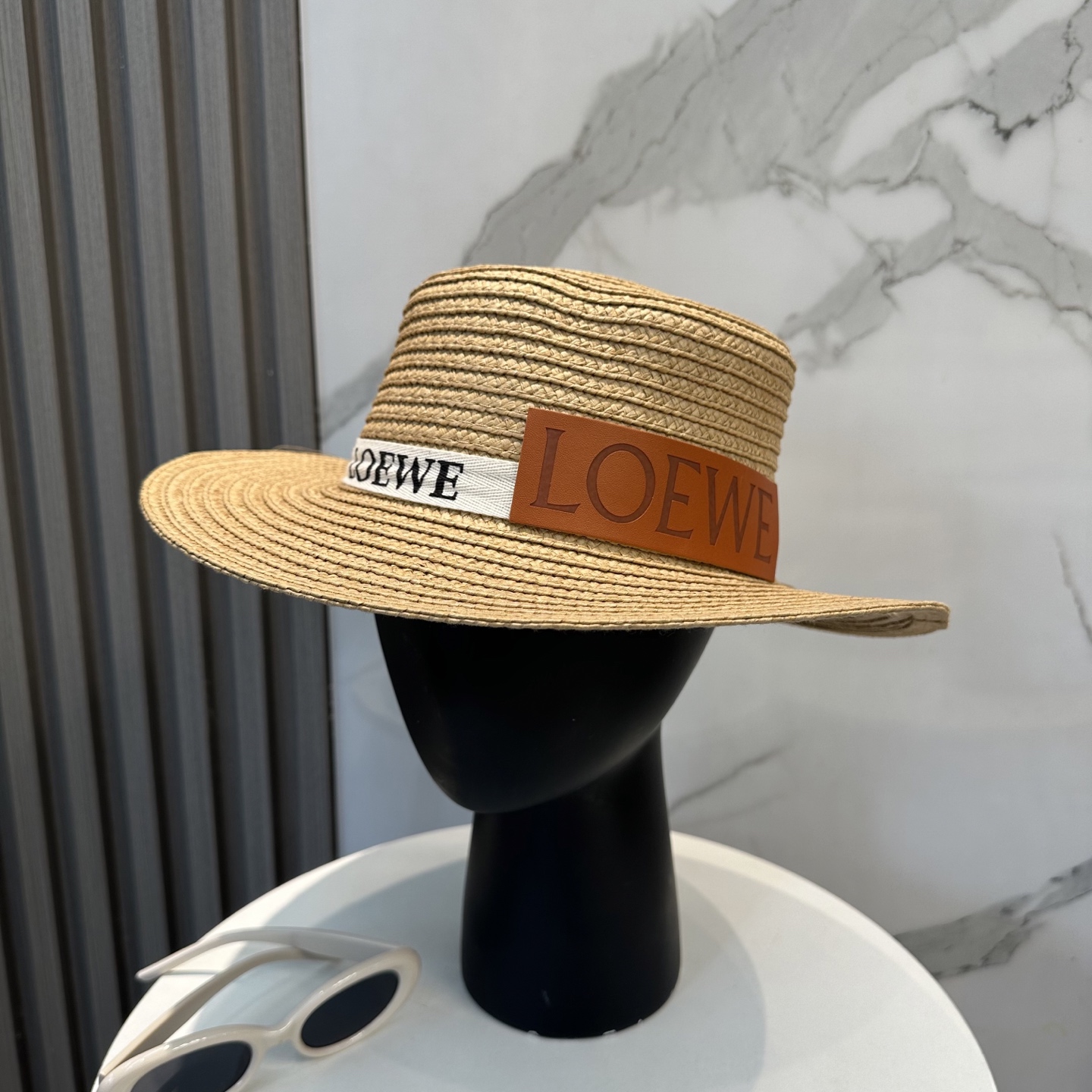    💛配防尘袋  LOEWE罗意威】2025新款草编大牌织带编织草帽，度假休闲必备，优雅大方的一款