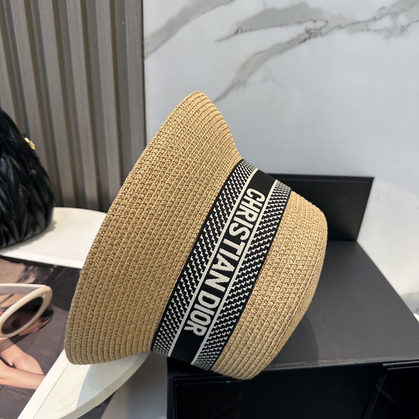 
迪奥 Dior2025新款草帽，高级定制，名媛风，细节待上，夏季防晒防紫外线，出行必备，百搭好看