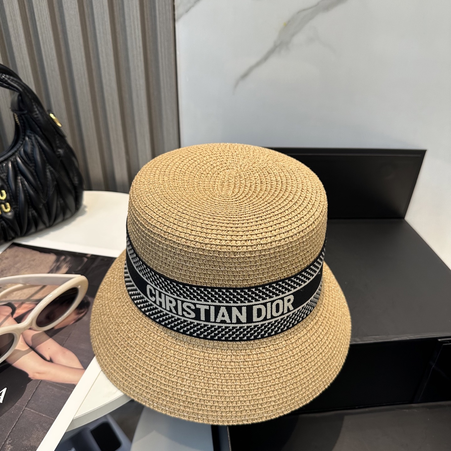 
迪奥 Dior2025新款草帽，高级定制，名媛风，细节待上，夏季防晒防紫外线，出行必备，百搭好看