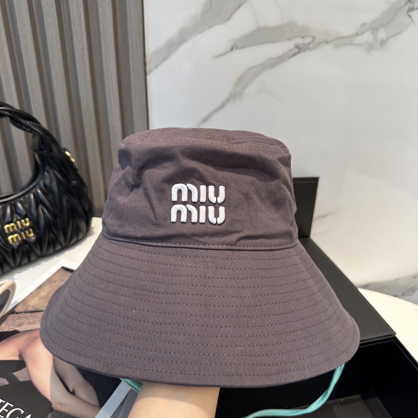 [Miu Miu Hats]The timeless fisherman