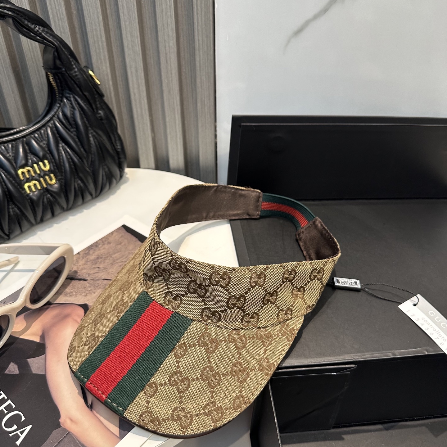  Gucci(古奇)最新原单宽版织带空顶帽。专柜11开模订制，最高版本，原版帆布料，轻盈透气！实物拍摄，