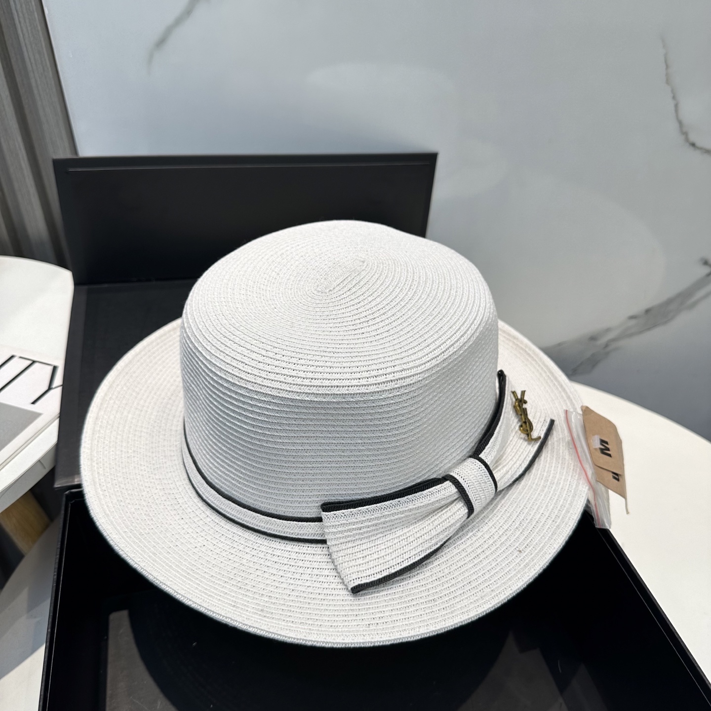 
香奈儿 2025新款平顶草帽，高级定制，名媛风，细节待上，夏季防晒防紫外线，出行必备，百搭好看