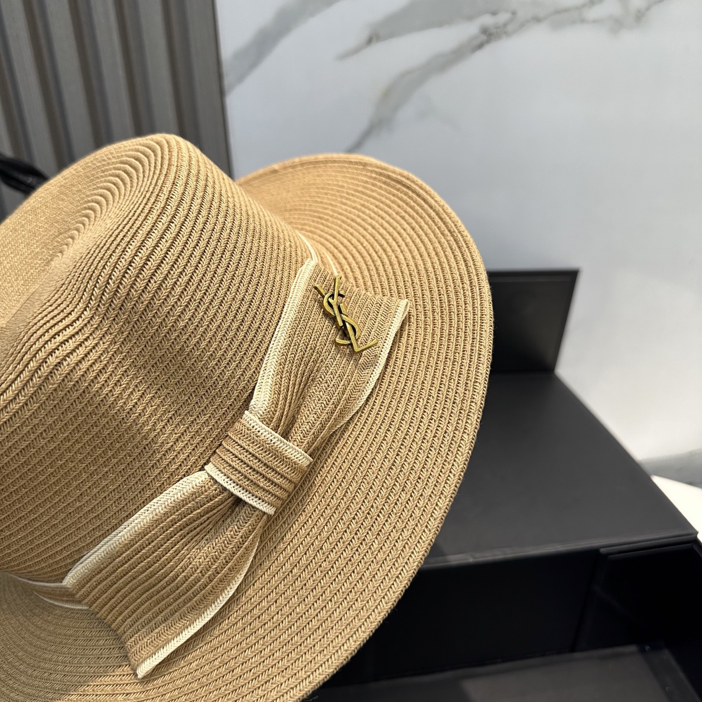 
香奈儿 2025新款平顶草帽，高级定制，名媛风，细节待上，夏季防晒防紫外线，出行必备，百搭好看