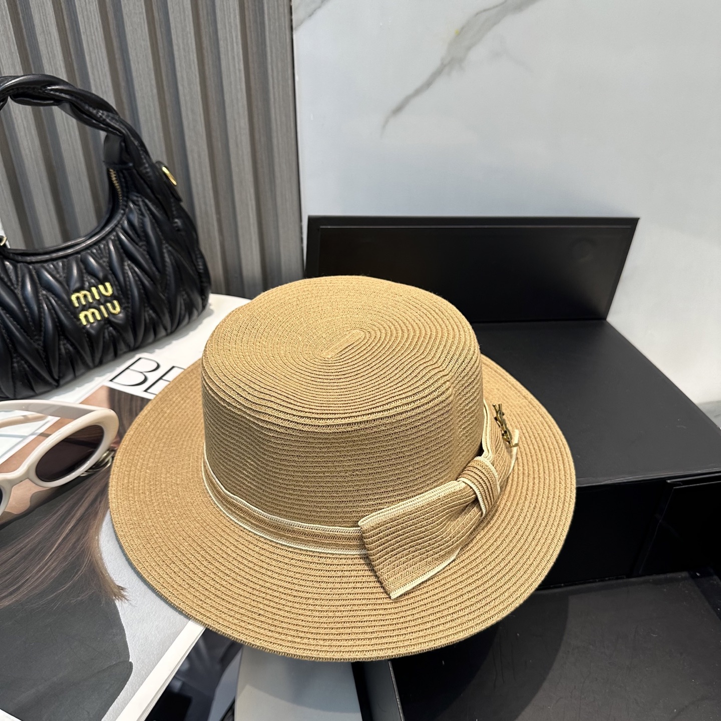 
香奈儿 2025新款平顶草帽，高级定制，名媛风，细节待上，夏季防晒防紫外线，出行必备，百搭好看