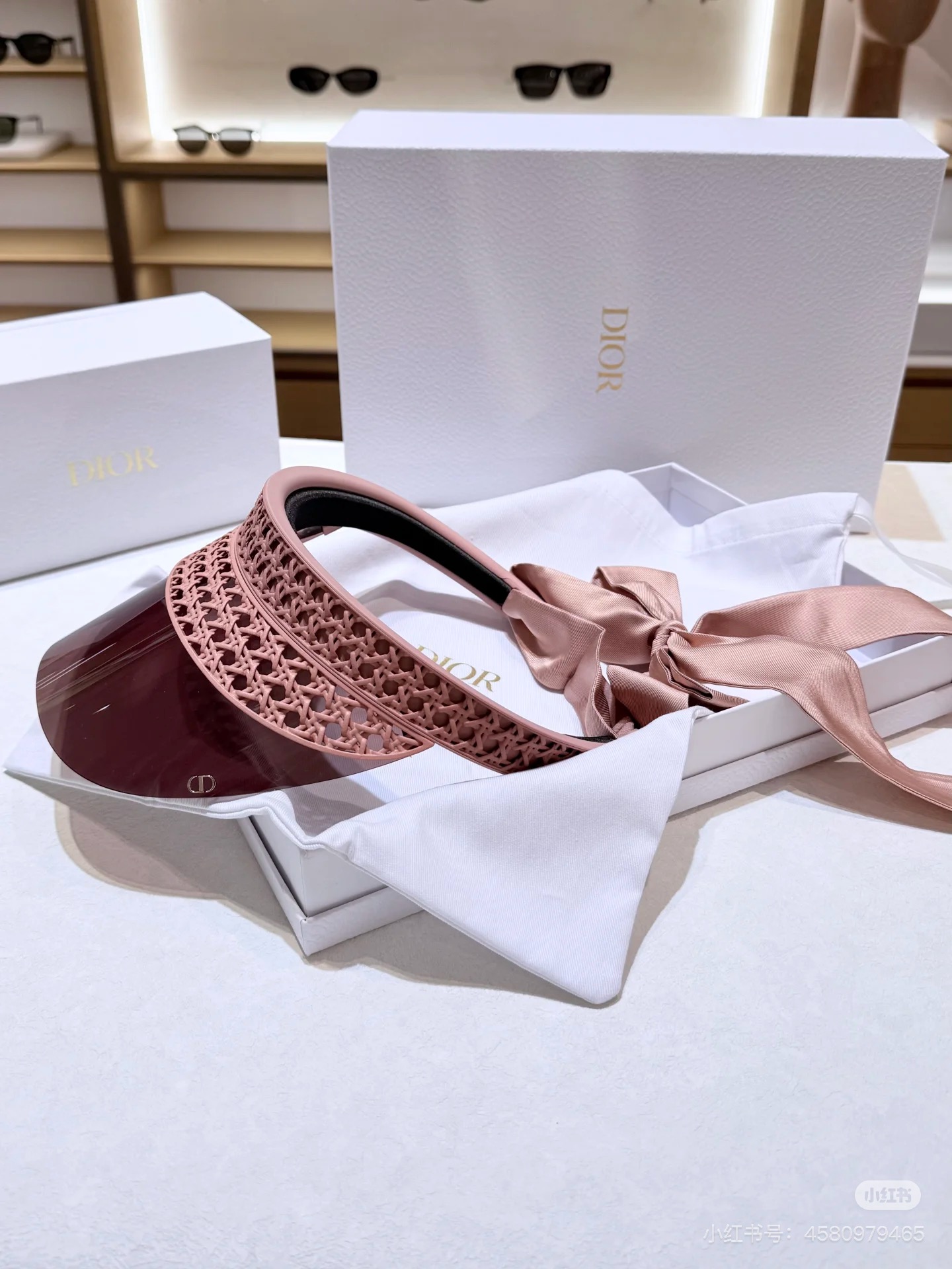 [Dior Hats]This is a summer hat Whoever wears it looks goodTianming Glasses