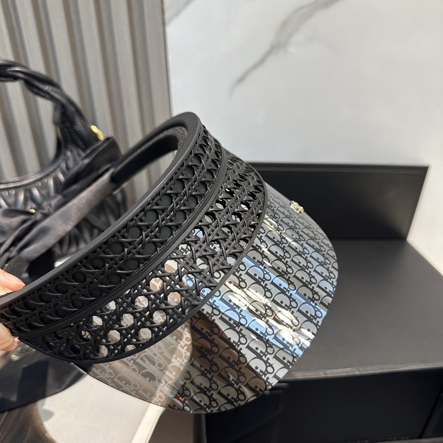 [Dior Hats]Whoever wears it looks goodTianming Glasses XDIORThe new suns
