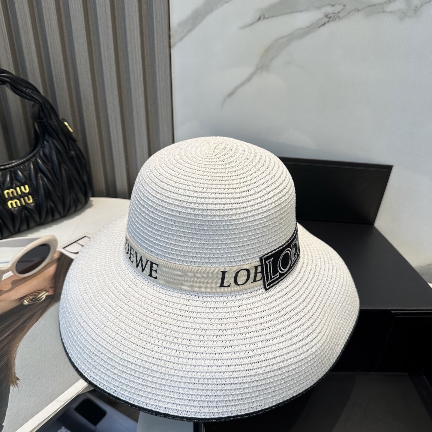  💛配防尘袋  LOEWE罗意威】2025新款草编大牌织带编织草帽，度假休闲必备，优雅大方的一款