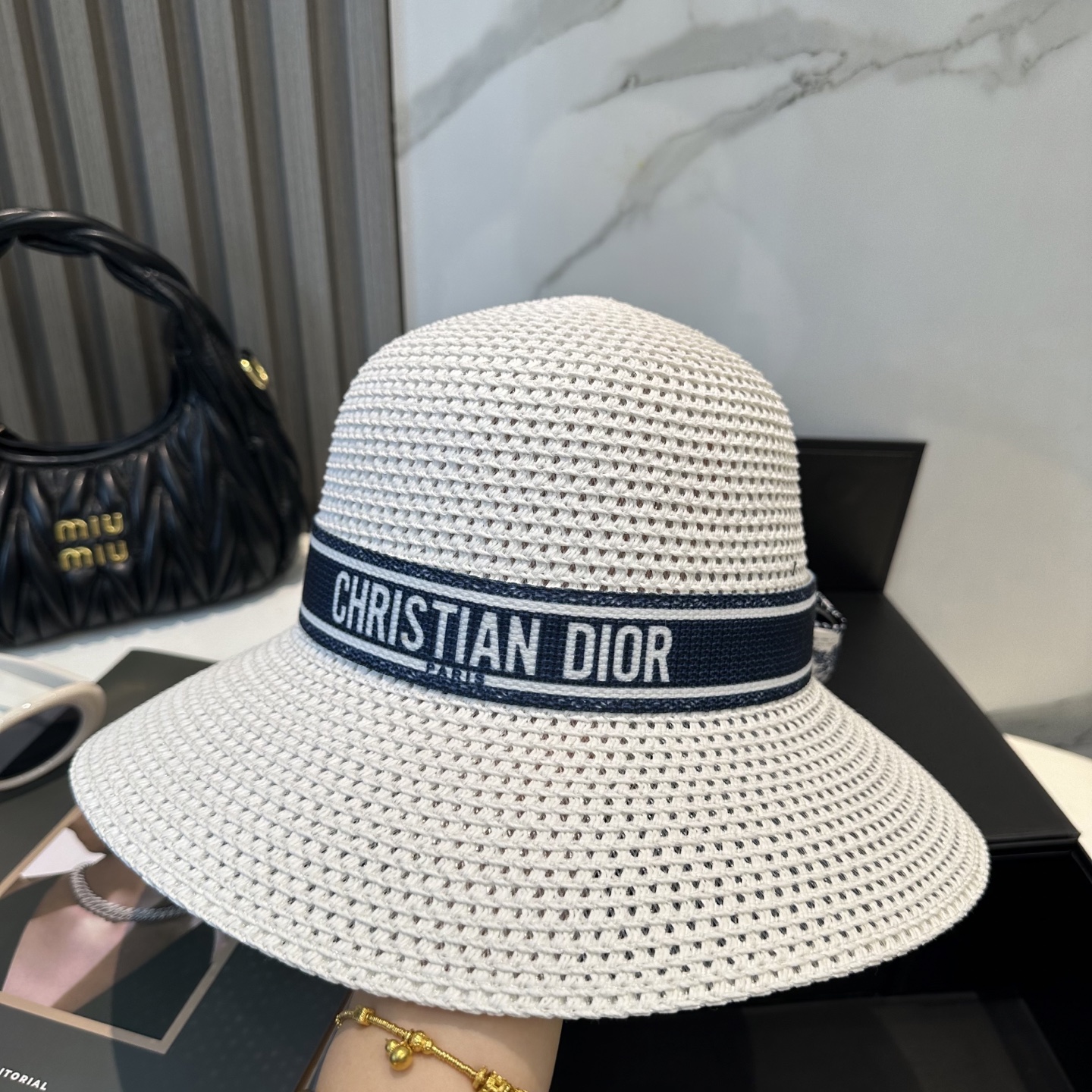 【DIOR迪奥】爆款织带草编草帽礼帽🤩细节控，简约大方，百搭单品～出街首选，新款帽型超美腻