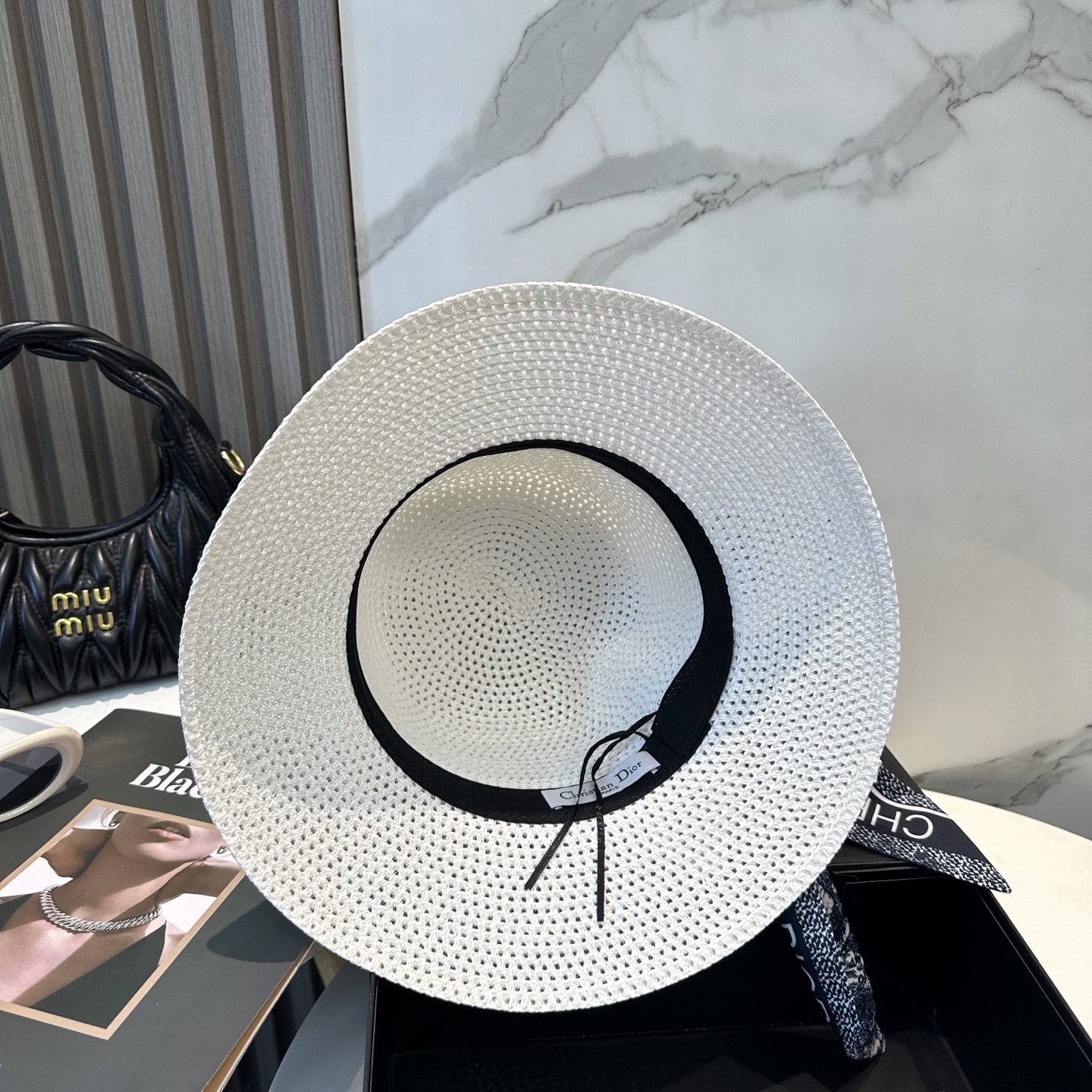 【DIOR迪奥】爆款织带草编草帽礼帽🤩细节控，简约大方，百搭单品～出街首选，新款帽型超美腻