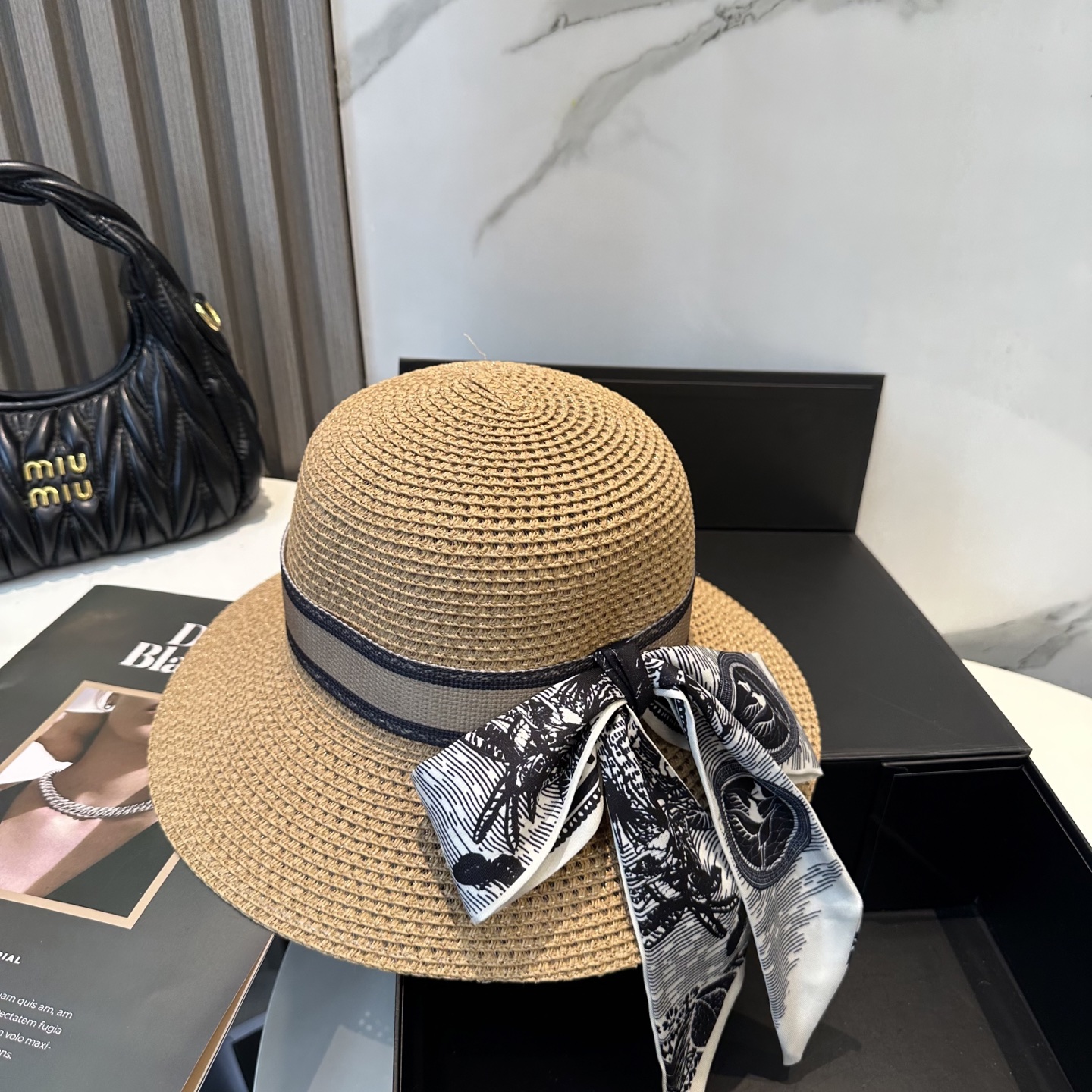 【DIOR迪奥】爆款织带草编草帽礼帽🤩细节控，简约大方，百搭单品～出街首选，新款帽型超美腻