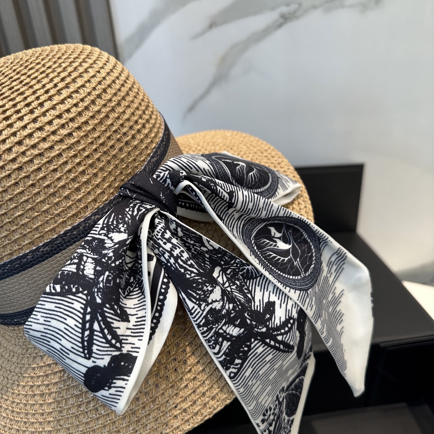 【DIOR迪奥】爆款织带草编草帽礼帽🤩细节控，简约大方，百搭单品～出街首选，新款帽型超美腻