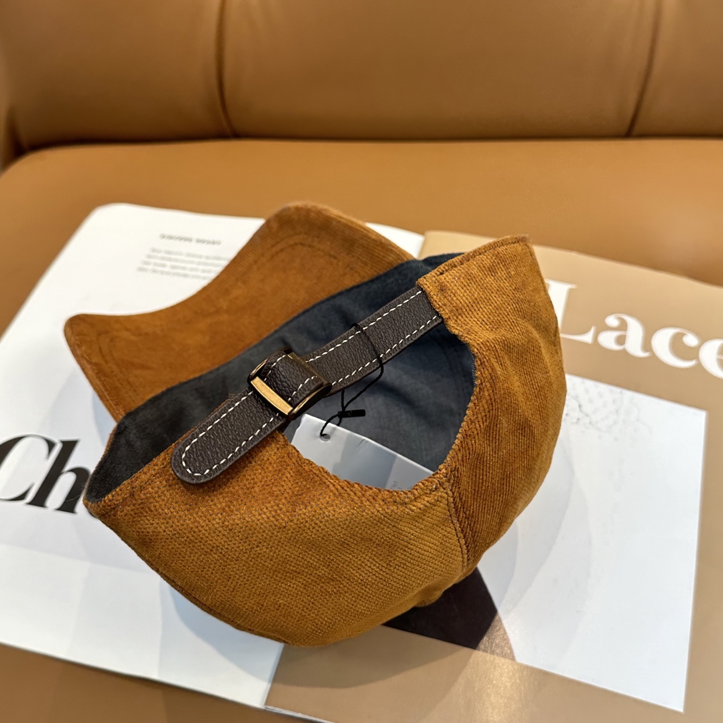 brunello cucinelli布鲁内洛 •库奇内利 专柜新款高版本皮绒棒球帽，大牌同步，超好出货！